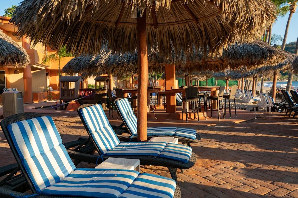 Hotel Villa Mexicana Сіуатанехо Екстер'єр фото
